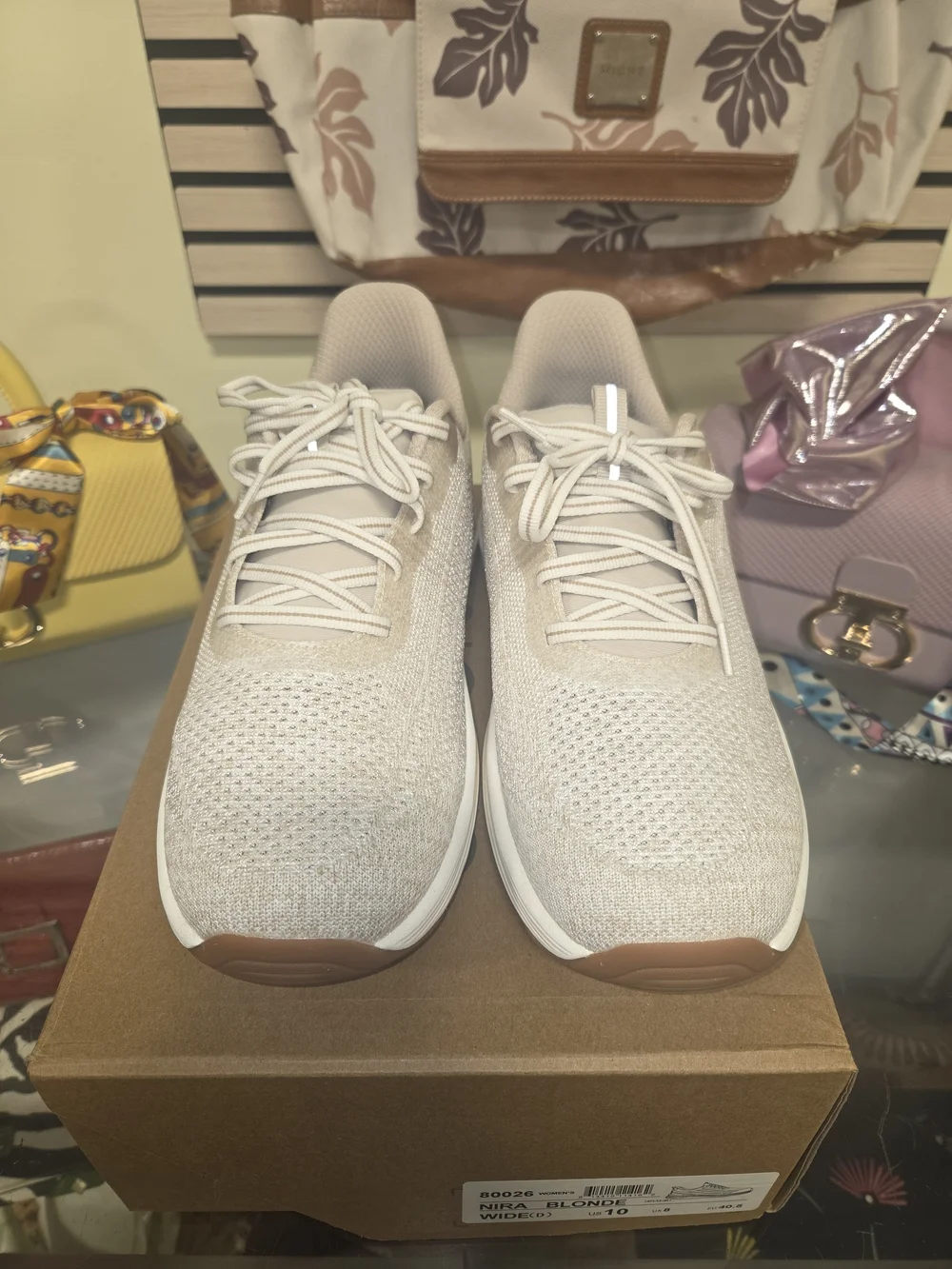 Orthofeet Tan Nude White Orthepedic Sneakers w/inserts Womens US Size 10 WIDE